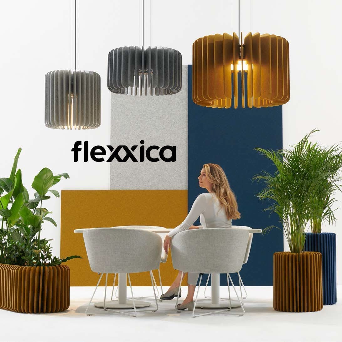 Lampe de bureau orientable avec éclairage naturel latéral