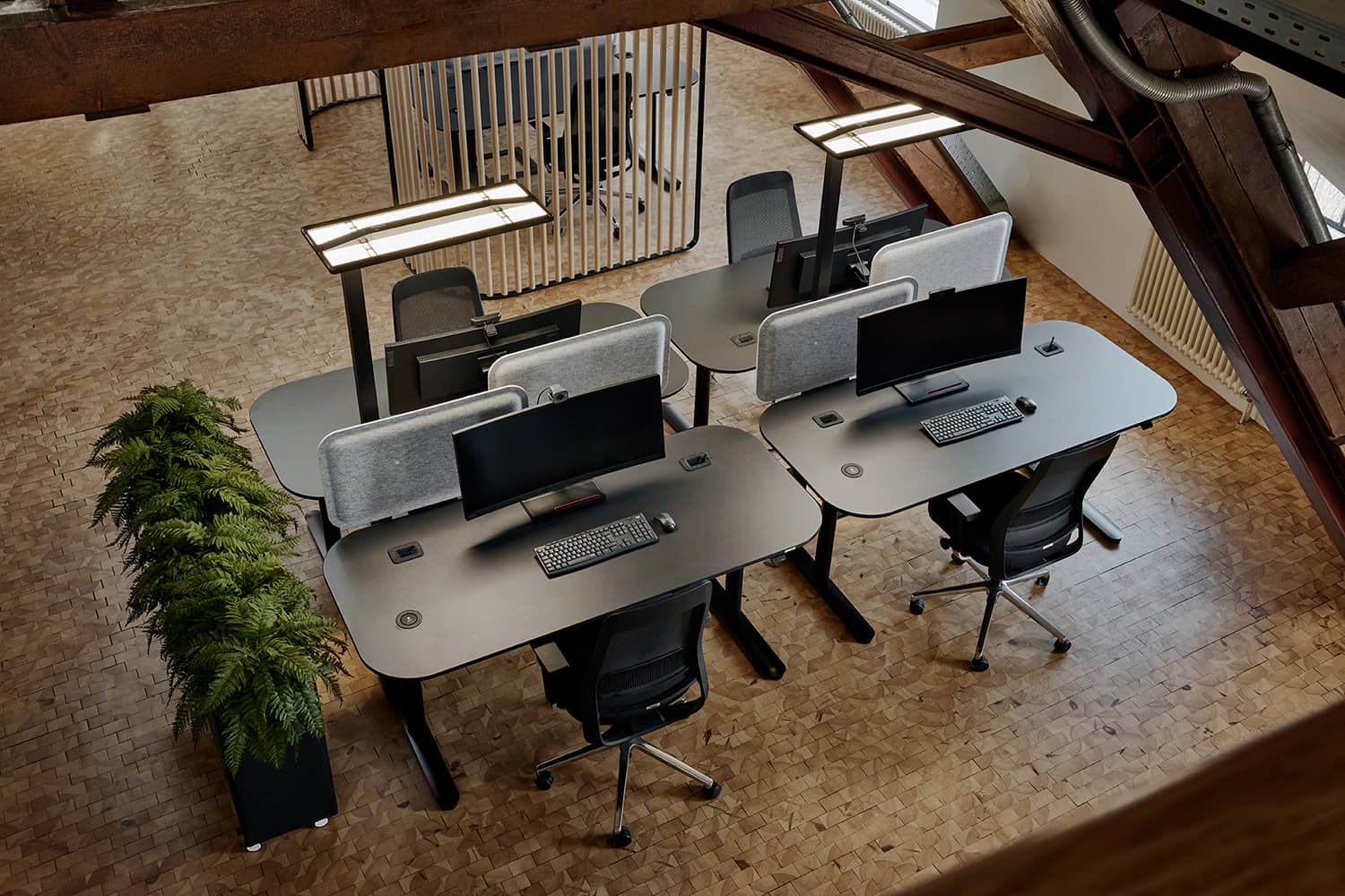Bureau bench pour open space - postes de travail collaboratifs